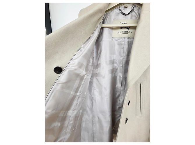 Abrigo Peacoat Burberry de lana crema - vista 3