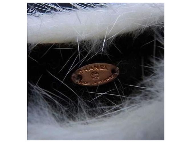 Fascia in pelliccia avorio e bianca di Chanel Bianco Crudo - vista 3