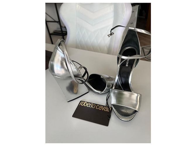 Sandali con zeppa metallici argento Roberto Cavalli - vista 5
