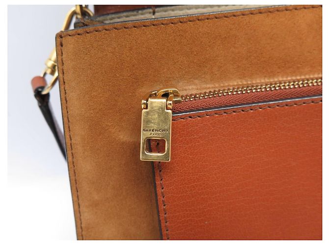 BORSA A MANO GIVENCHY GV3 MEDIA IN PELLE E CAMOSCIO MARRONE - vista 11