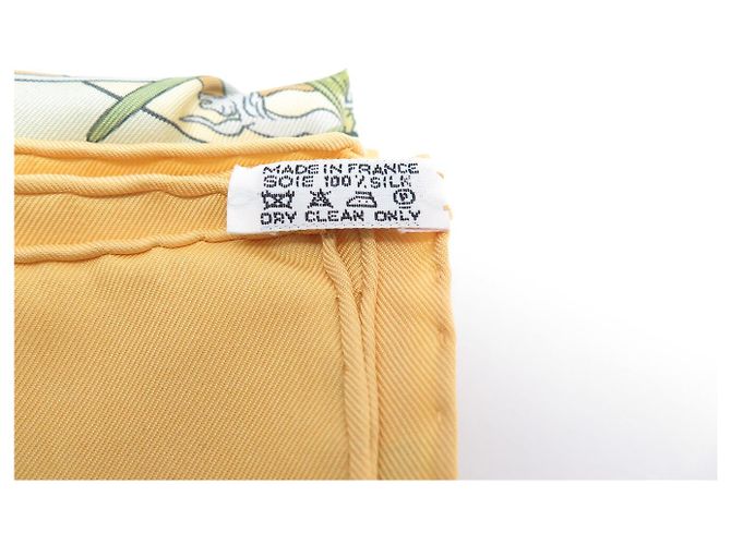 Hermès NUOVO FULARD HERMES LE PRIMAVERE DI THERA JULIA ABADIE QUADRATO 90 SETA Giallo - vista 11