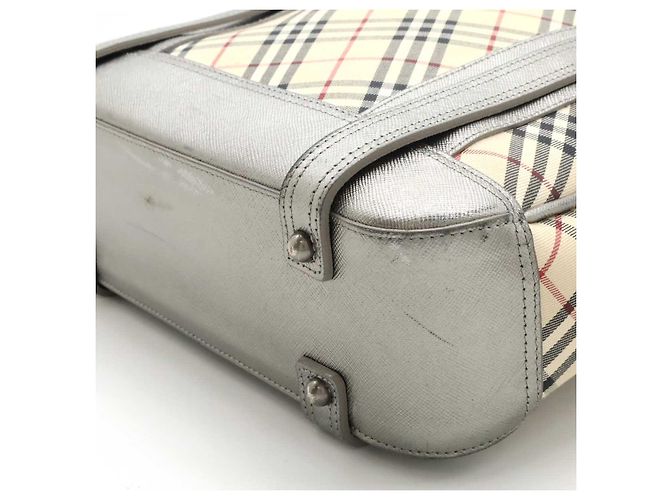 Burberry Schultertasche aus Nova Check Canvas mit metallischem Leder Schwarz Silber Beige Bordeaux - Ansicht 3