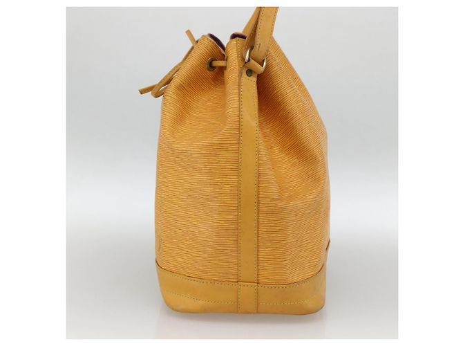 Louis Vuitton Noe Epi Leather Large Giallo - vista 4