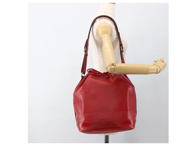 LOUIS VUITTON Borsa a Spalla Epi Noe Rossa M44007 LV Auth 173443 Rosso - vista 19