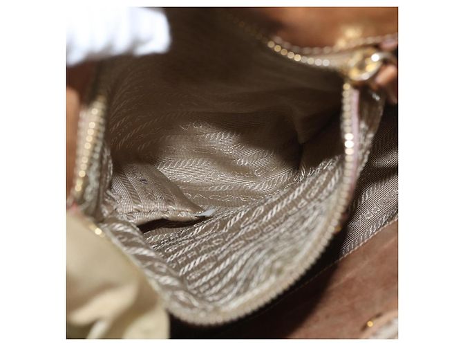 Borsa Tote Prada in nylon beige e oro Auth bs32789 D'oro - vista 22