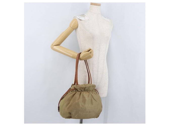 Borsa Tote Prada in nylon beige e oro Auth bs32789 D'oro - vista 23