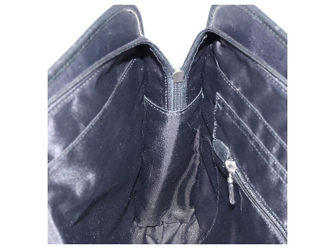 Borsa da lavoro Burberry Black Label in nylon nero e argento Auth ka2647 - vista 20