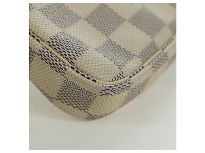 LOUIS VUITTON Mini Pochette Accessoires Damier Azur 2018 LV Auth 166952SAM - vista 16