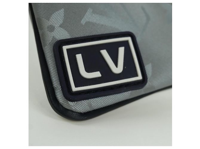LOUIS VUITTON Monogram Satellite Portachiavi Charm Argento MP2217 LV Auth 165831M - vista 17