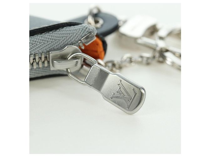LOUIS VUITTON Monogram Satellite Portachiavi Charm Argento MP2217 LV Auth 165831M - vista 18