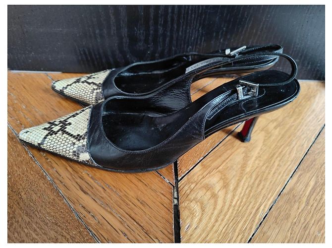 Luciano Padovan Black leather and python slingback pumps - view 3