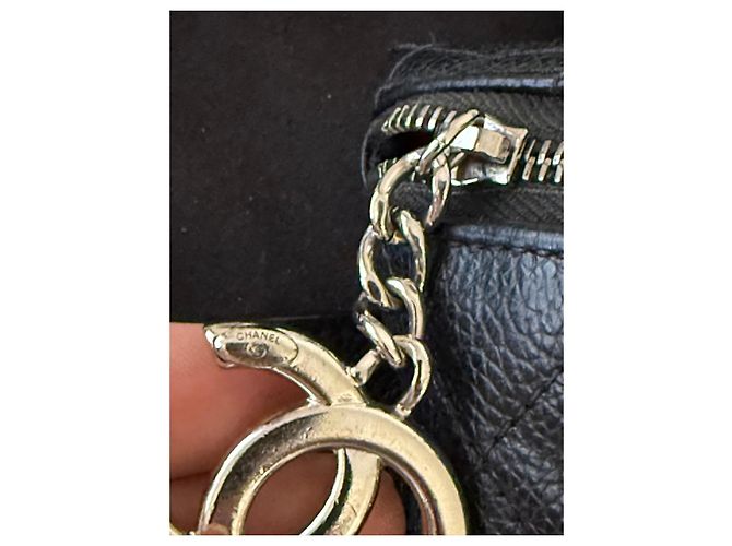 Borsa a vita matelassé Chanel in pelle nera Nero - vista 4