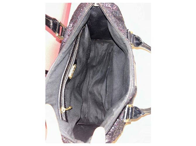 Fendi Boston in nero con un tocco di brillantezza viola Viola scuro - vista 8