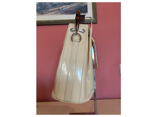 Borsa a secchiello Miss Bamboo di Gucci Giallo - vista 3