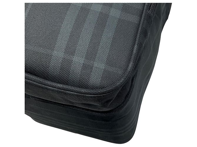 Borsa per scarpe da golf Burberry Classic Nova Check in nero / grigio - vista 10