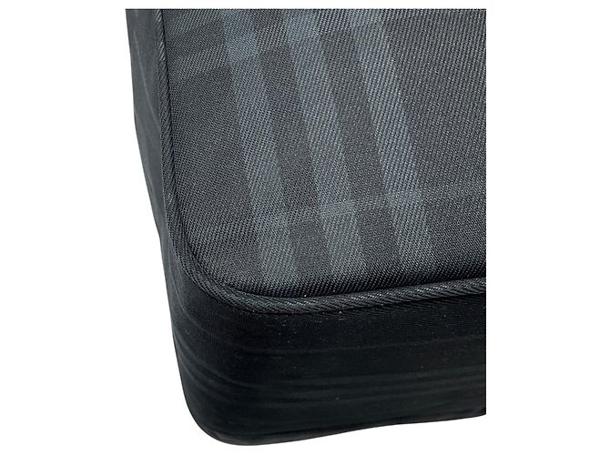 Borsa per scarpe da golf Burberry Classic Nova Check in nero / grigio - vista 11