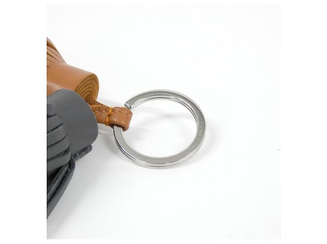 Ring Portachiavi Hermès Carmen Unodos 077895CJ Marrone D'oro Grigio - vista 5