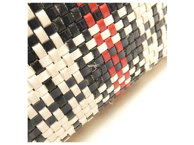Borsa a mano Fendi Runaway Small 8BH353 A3V1 Rosso - vista 4