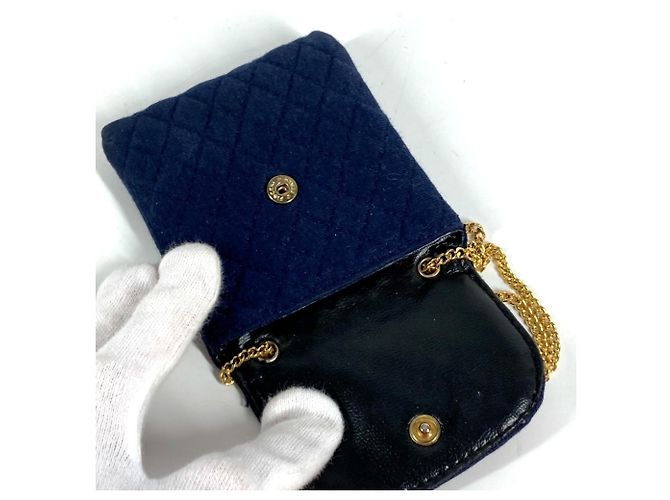 Vintage Coco Mark Matelassé Mini-Handtasche von Chanel Marineblau - Ansicht 10