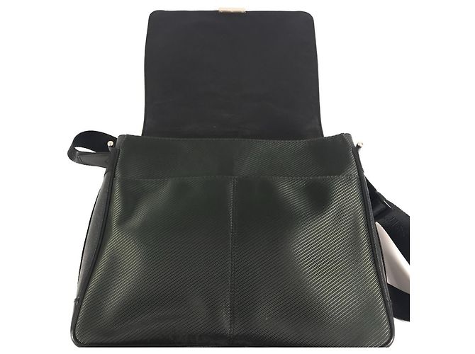 Bolso Victor Taiga Louis Vuitton Negro Caqui - vista 11