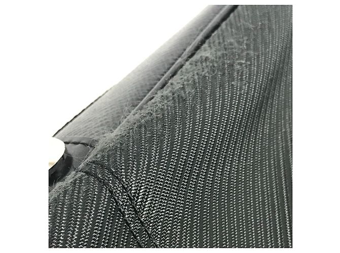 Bolso Victor Taiga Louis Vuitton Negro Caqui - vista 13