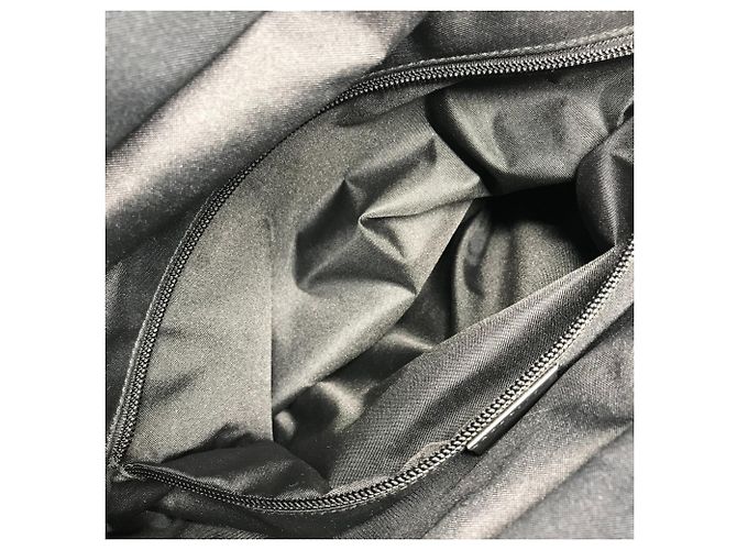 Borsa Tote Verticale GG di Gucci Nero - vista 13