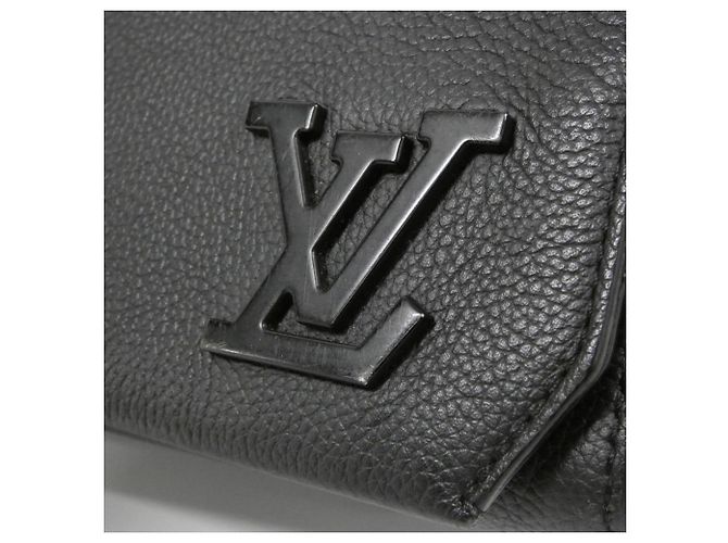 Borsa a Spalla Louis Vuitton LV Aerogram Takeoff Nero - vista 4