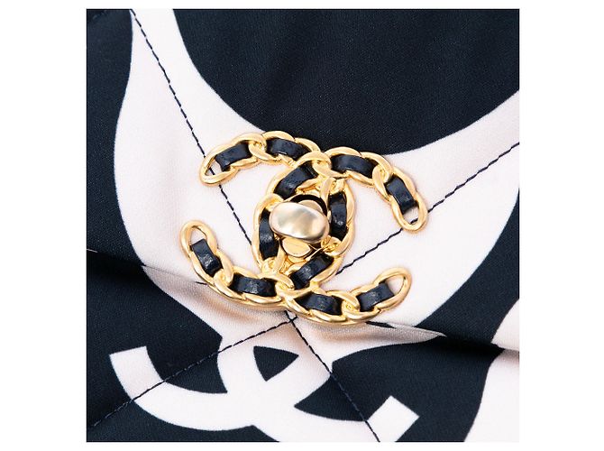 Chanel Bianco Medio Stampato Sete 19 Flap - vista 6