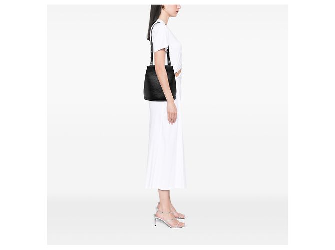 Louis Vuitton Cluny Nero in Epi - vista 7