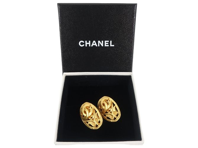 Orecchini ovali a clip in oro placcato CC di Chanel D'oro - vista 8