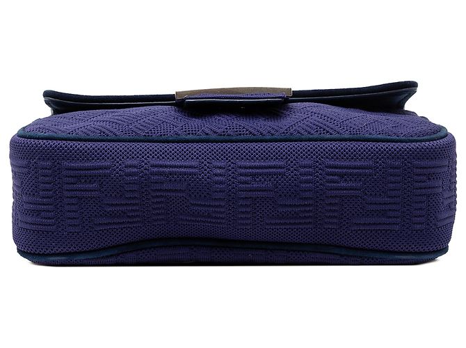 Fendi Blaue Zucca Prägung Technisches Gewebe Ketten Midi Baguette Dunkelblau - Ansicht 3