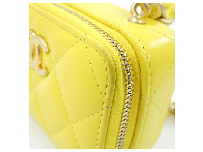 Borsa in pelle Chanel AP2738 Giallo - vista 4