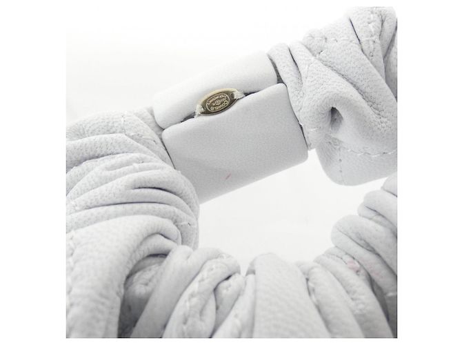 Chanel AA7926 Leder-Haargummi in Weiß - Ansicht 6
