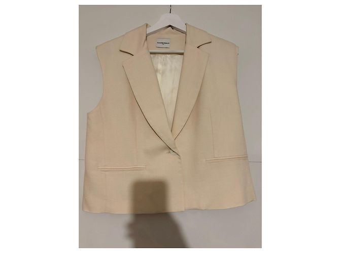 Conjunto de saia-short e blazer sem mangas bege da Claudie Pierlot - vista 12