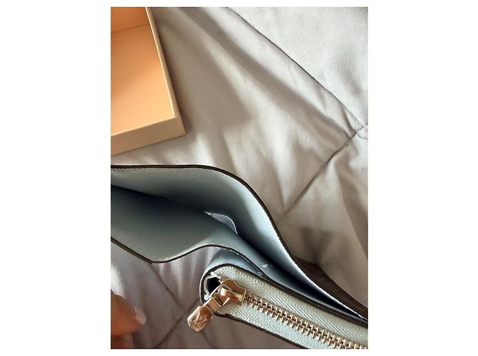 Louis Vuitton Lou Geldbörse Türkis Leder - Ansicht 8