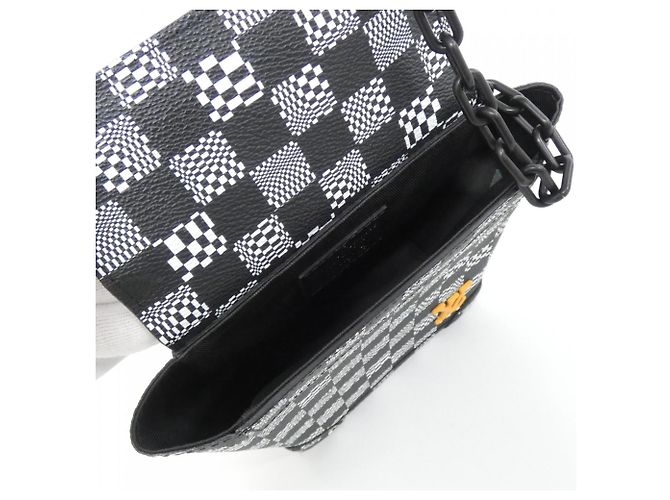 Borsa a Spalla Steamer XS Damier Distorted di Louis Vuitton Nero - vista 5
