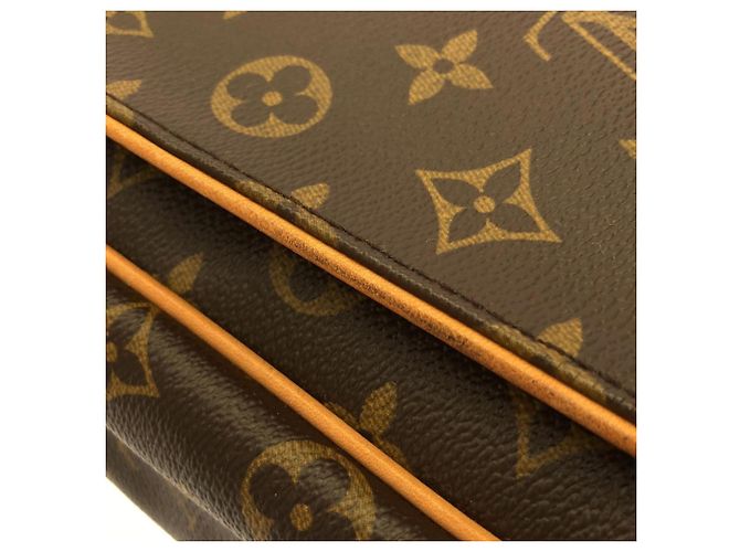 Borsa a Spalla Abbesses Monogram Louis Vuitton Marrone - vista 7