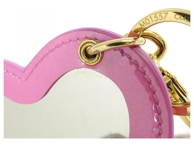 Portachiavi Louis Vuitton Vernis "See Your Love" M01557 Rosa D'oro - vista 3