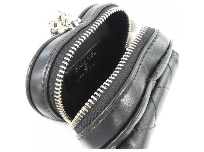Timeless Chanel AP4838 Black Leather Handbag Charm - view 6