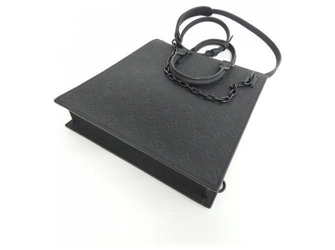 Borsa Messenger Sac Plat in Taurillon Monogram Louis Vuitton Nero - vista 3