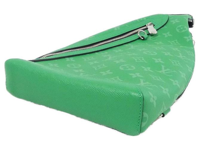 Borsa Louis Vuitton Taiga Rama Duo Slingback Verde chiaro - vista 3