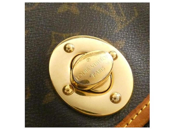 Borsa a Spalla Tulum GM Monogramma Louis Vuitton Marrone - vista 4