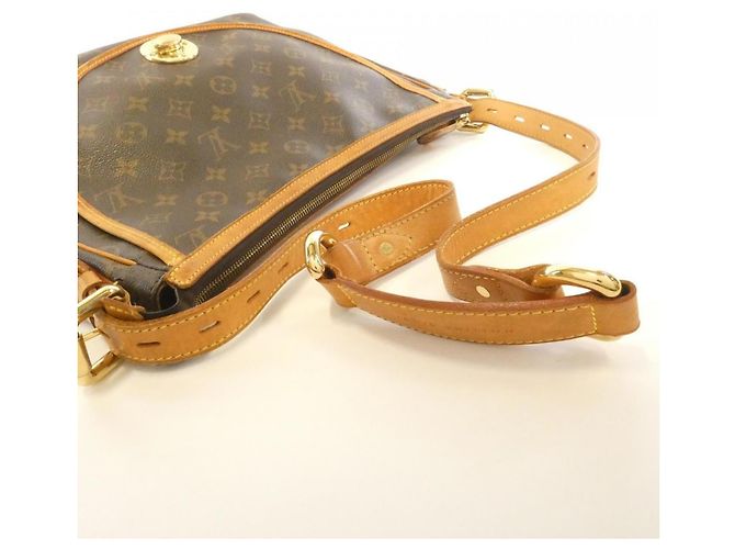Borsa a Spalla Tulum GM Monogramma Louis Vuitton Marrone - vista 6