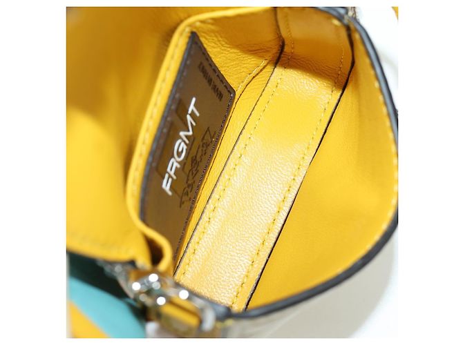 Borsa a secchiello Nano Drago in pelle FENDI x FRGMT x POKMON Gialla Auth 166960SM Argento Giallo - vista 10
