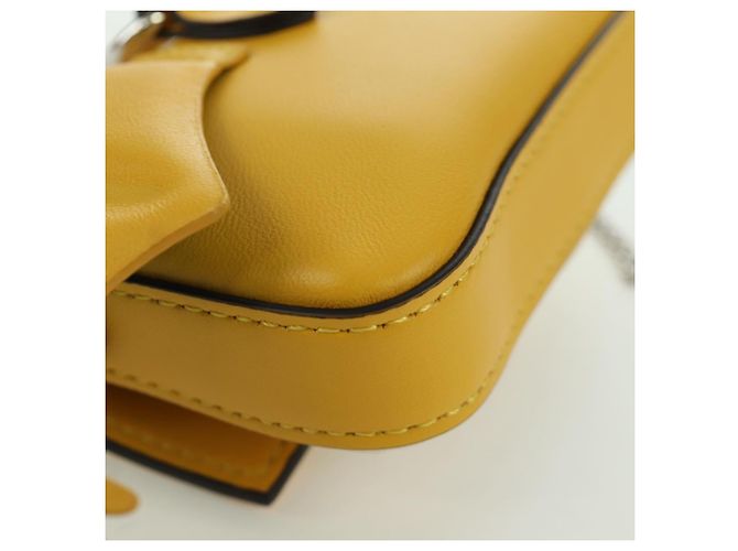 Borsa a secchiello Nano Drago in pelle FENDI x FRGMT x POKMON Gialla Auth 166960SM Argento Giallo - vista 17