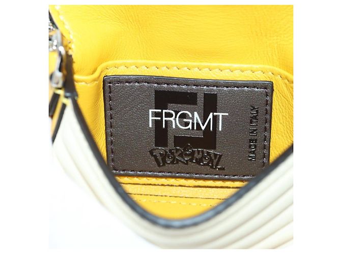 Borsa a secchiello Nano Drago in pelle FENDI x FRGMT x POKMON Gialla Auth 166960SM Argento Giallo - vista 26