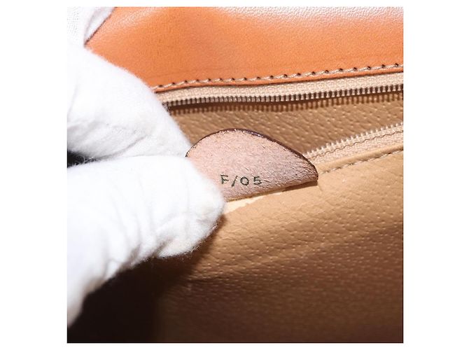 Céline Borsa a mano in tela Macadam CELINE PVC beige oro Auth mr2012 D'oro - vista 12