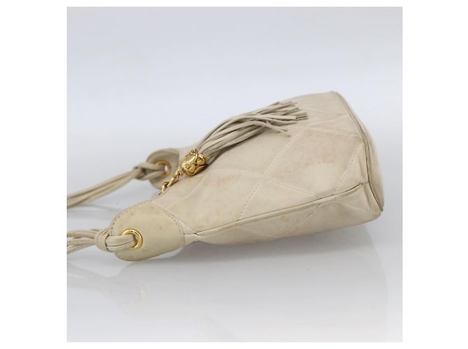 CHANEL Borsa a Spalla Matelassé in Pelle di Agnello Avorio Oro CC Auth LNZ015A D'oro Crudo - vista 3