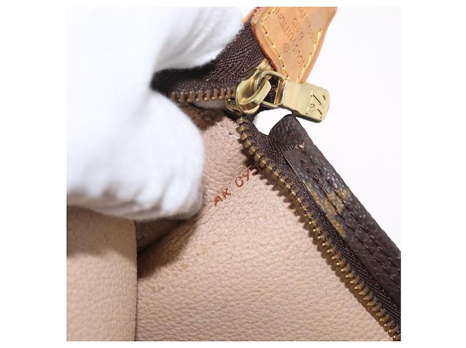 Bucket LOUIS VUITTON Monogramma Secchiello PM Pochette Accessorio LV Auth 172498 - vista 12