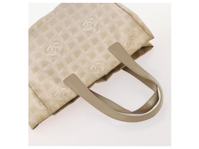 CHANEL Nueva Bolsa Tote de Viaje de Nylon 3 Set Beige CC Auth ep13033 - vista 12
